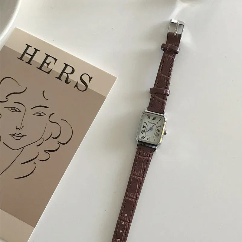 Watches Classic Casual Quartz Dial Leather Strap Band Rectangle Clock Fashionable Wrist Watches for Women