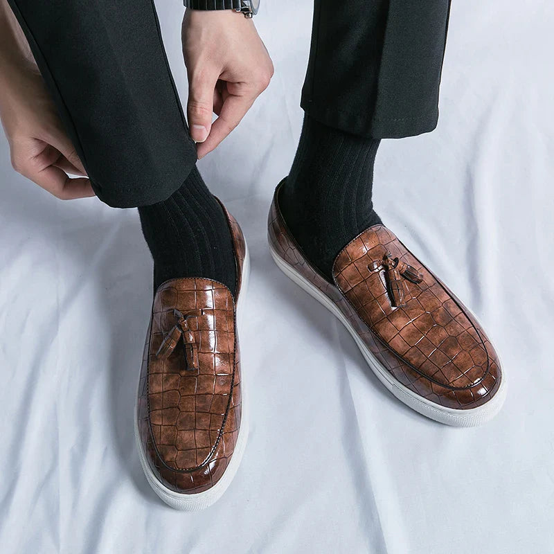 Zapatos De Hombre Loafers Men's Tassel Slip-On Comfortable Men Leather Shoes Casual Shoes Fashion Oxford Shoes Large Size 38-47