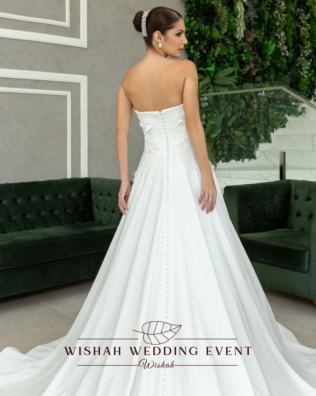 Customized Elegant Strapless Backless Applique Button A-line Long Dress Bridal Gown for Wedding Party 2027 Long Dress