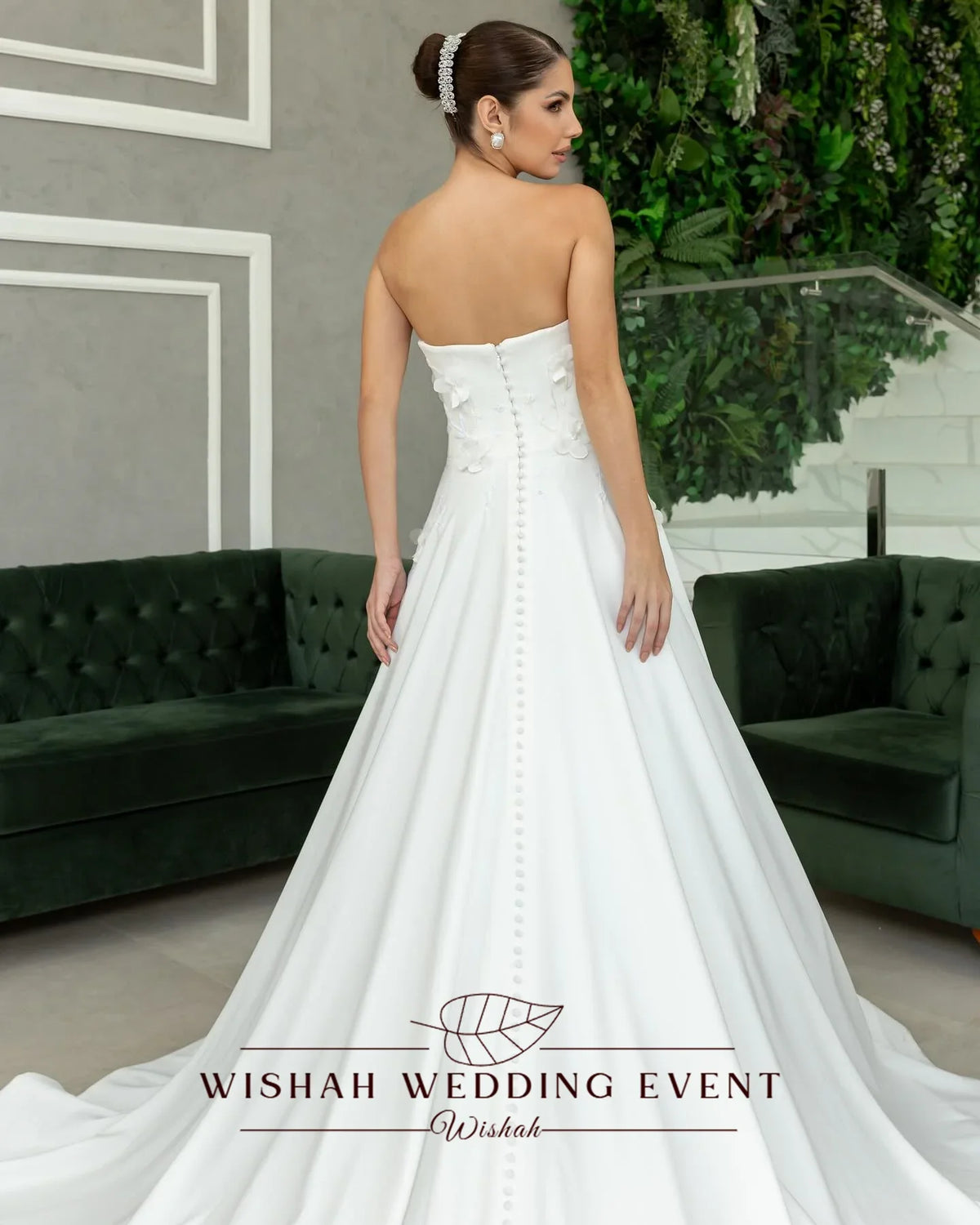 Customized Elegant Strapless Backless Applique Button A-line Long Dress Bridal Gown for Wedding Party 2027 Long Dress