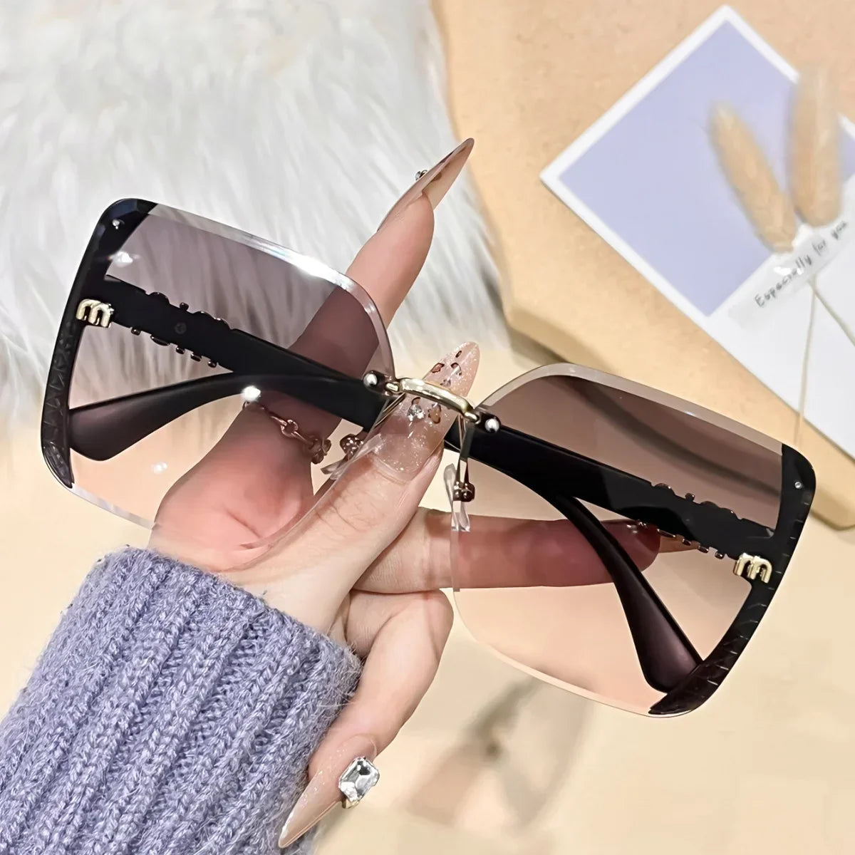 1pc European and American retro style women's fashionable sunglasses trend versatile summer sun shading and UV protection lightw