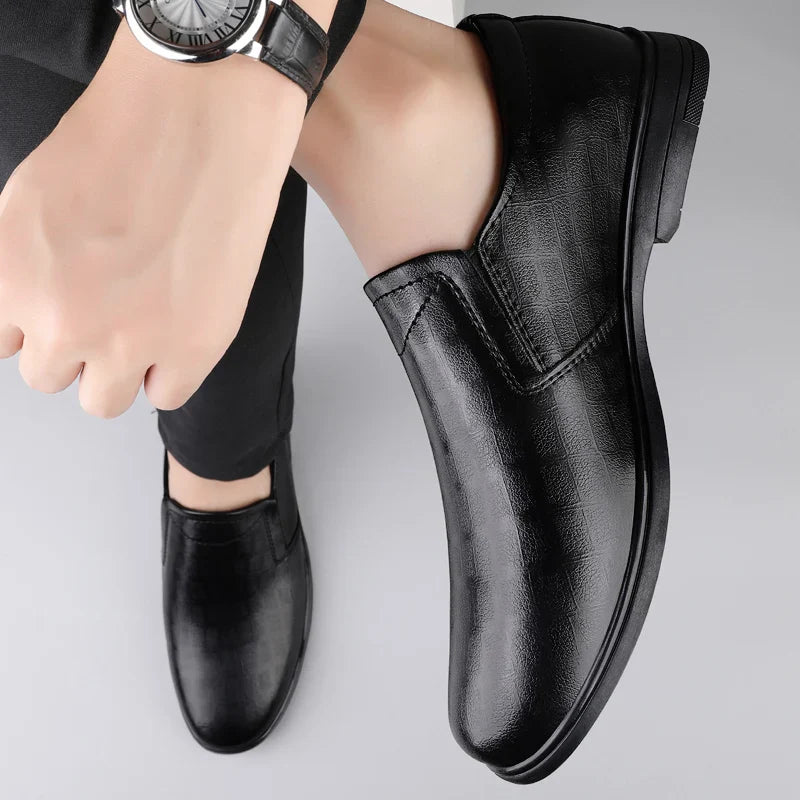 Casual Lightweight Men's Genuine Leather Loafers All-match Fashion Business Shoes Comfortable Men's Walking Shoes Mens Flats