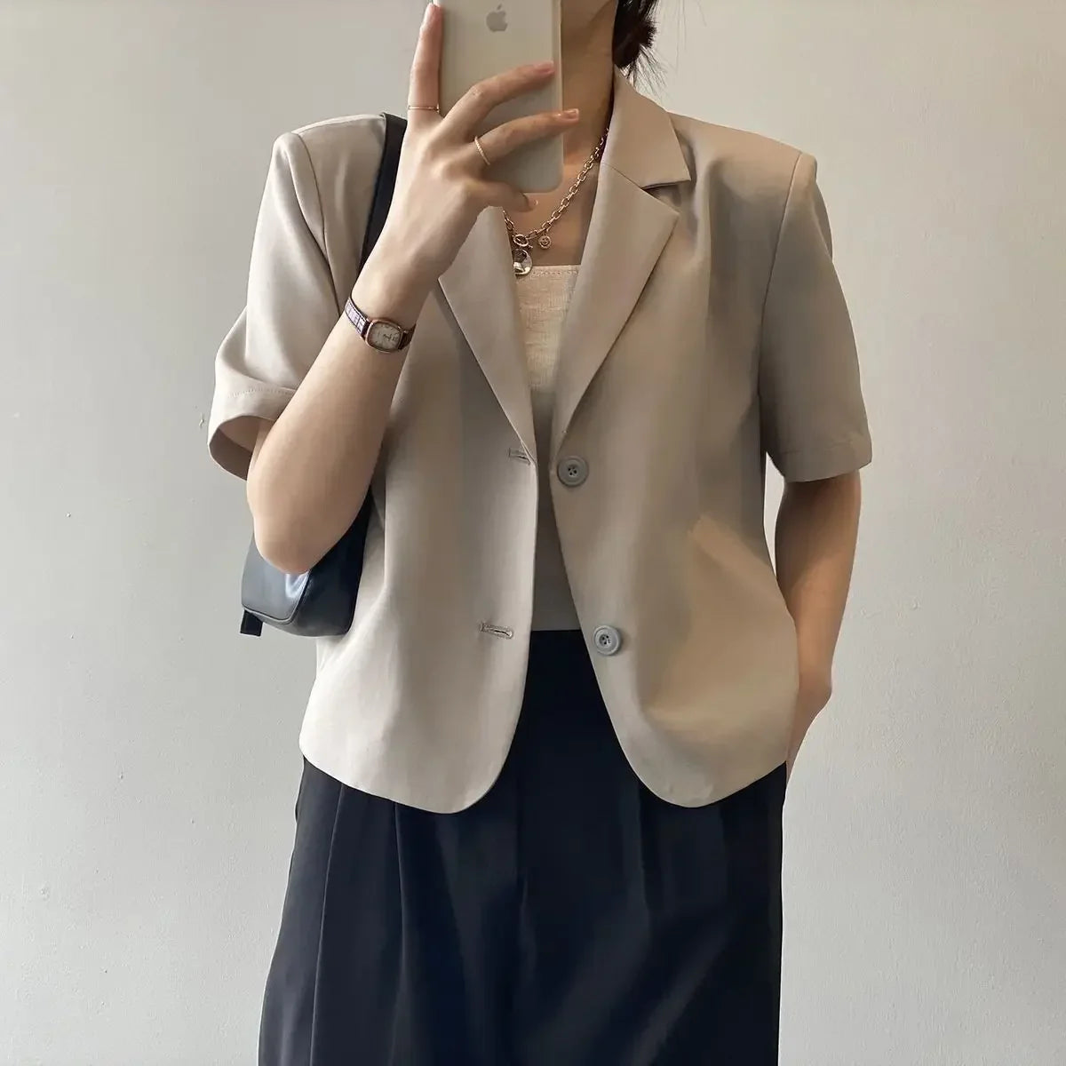 Short-sleeve Blazers Women Temperament Outwear Summer Baggy Office Lady Chic Simple All-match Streetwear Fashion Notched Classic