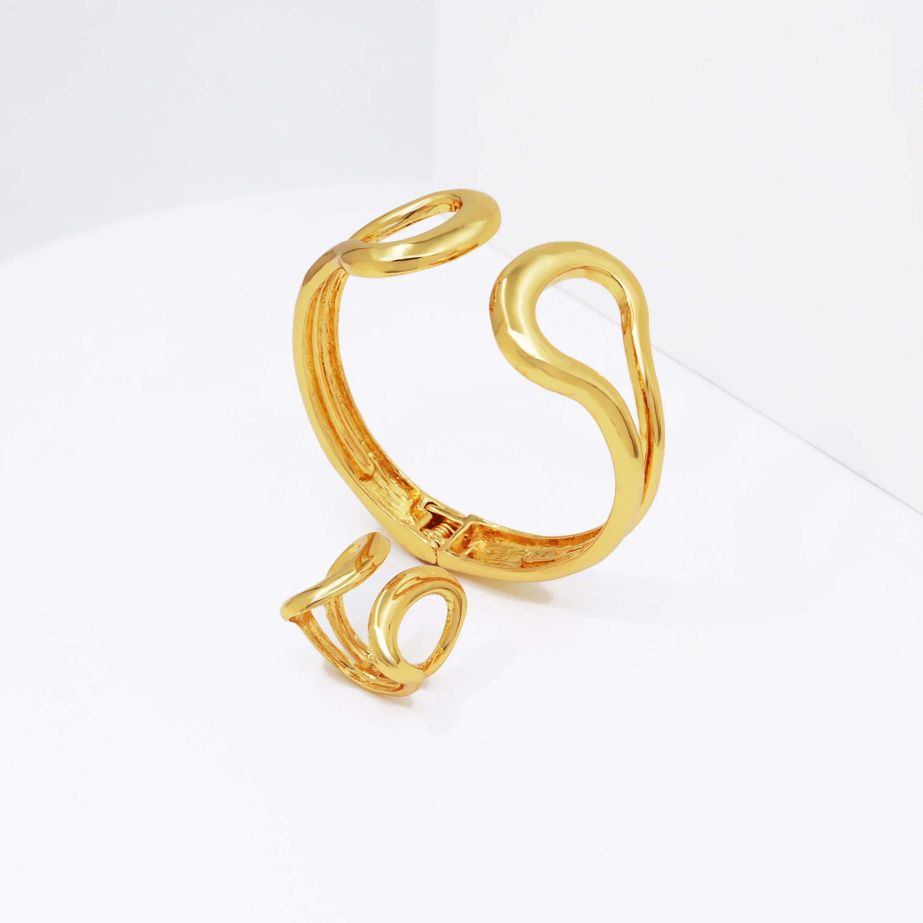 Italy 18k Gold Plated Jewelry Set For Women Classic Design Shiny Necklace Hoop Earrings Bangle And Ring Fashion 4PCS Set Jewelry