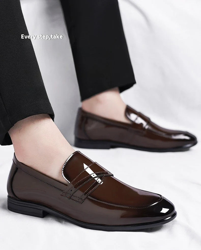 Spring Autumn New Patent Leather Shoes for Men Solid Color Fashion Wedding Shoes Male Low Top Casual Loafers Man