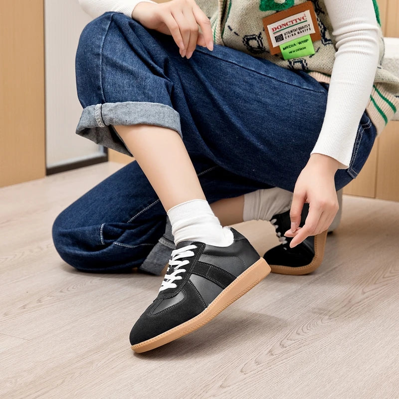 Women's Sneakers 2026 New Genuine Leather Ladies Moral Training Shoes Casual Spring Flat Shoes Women