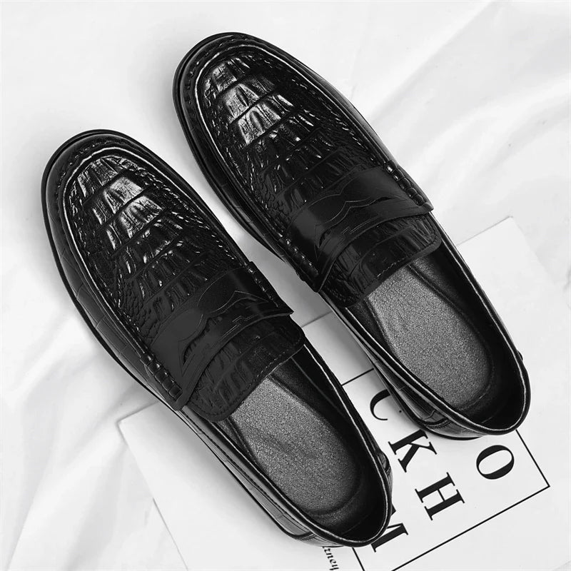 Mens Leather Mens Loafers Non Slip Walking Flats Breathable Driving Shoes Outdoor Slip on Casual Shoes Man Work Office Sneakers