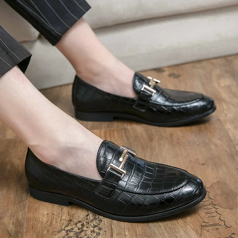 2024 High Quality Casual Leather 38~48 Designer Mens Dress Wedding Black Fashion Office Business Loafers Formal Shoes for Men