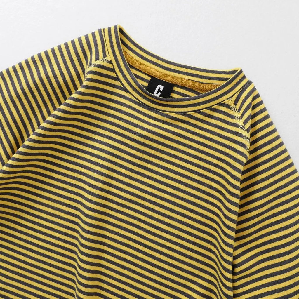 Insulated Patchwork Striped Sweatshirt with Contrast Details Unisex, Loose-fitting Spring and Autumn Undershirt.