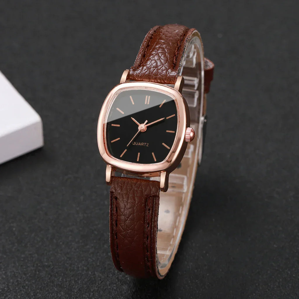 Fashion Small Dial Women Quartz Watch Ladies Simple Leather Band Wristwatches（Without Box）