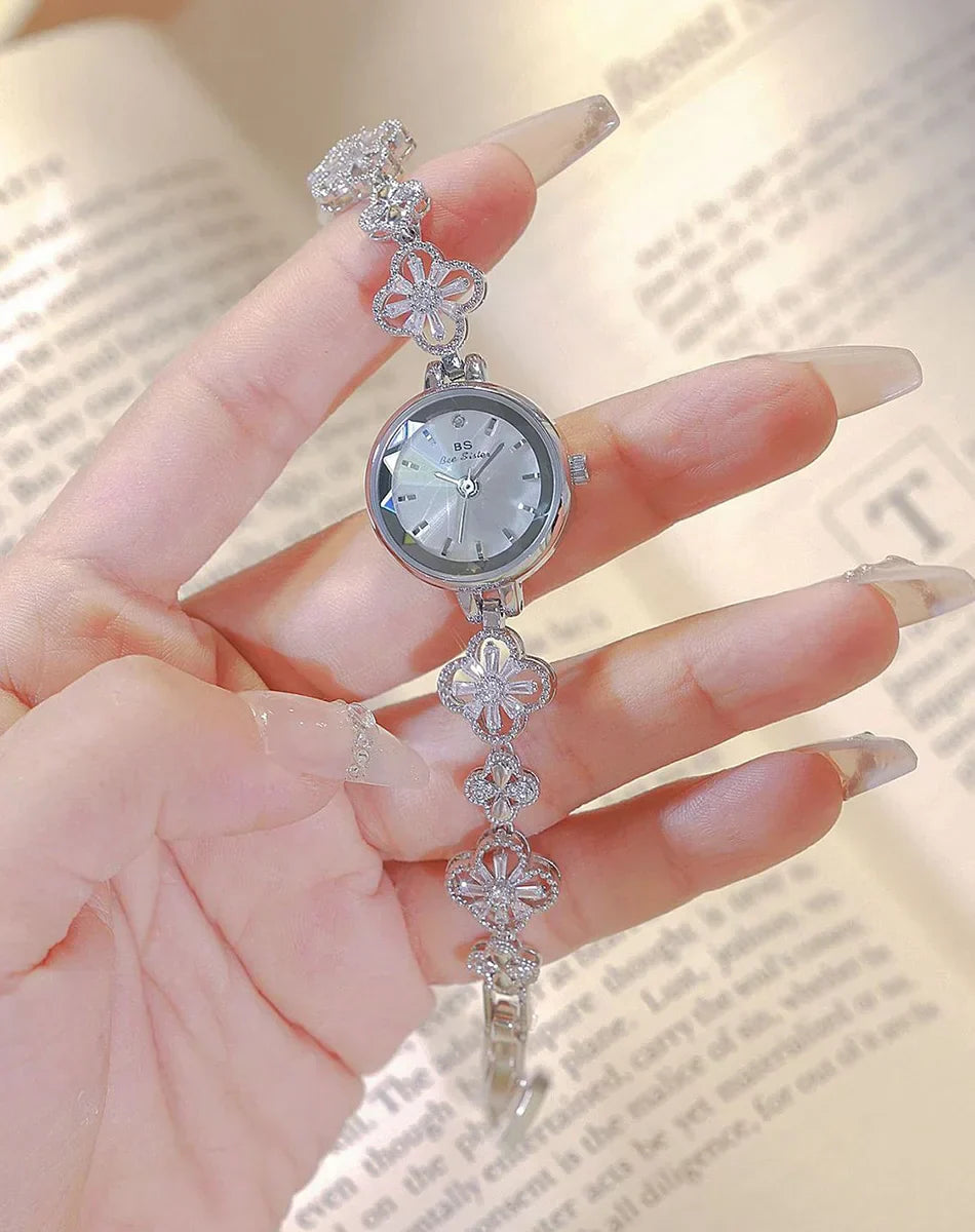 Watches For Women Fashion Elegant Gold Silver Bracelet Small Quartz Wristwatch 2025 Women's Lucky Watch Girlfriend Lovers Gift