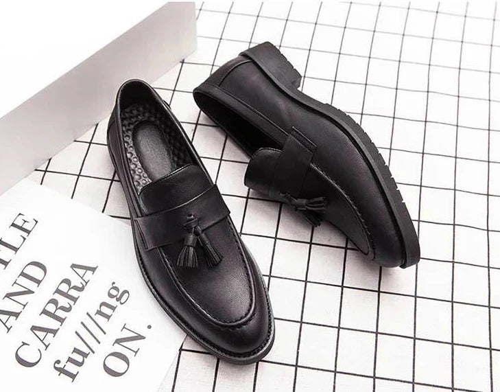 With Tassels Loafers Office Leather Shoes for Men Platform Thick Sole Pointed Toe Man Casual Shoe High Quality Fashion Elegant