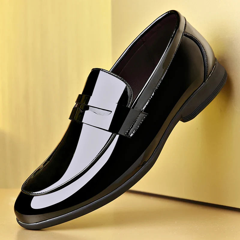 New Summer Men's Casual Shoes Breathable Walking Shoes Fashion Male Loafers Outdoor Non-slip Business Footwear Man Slip on Flats
