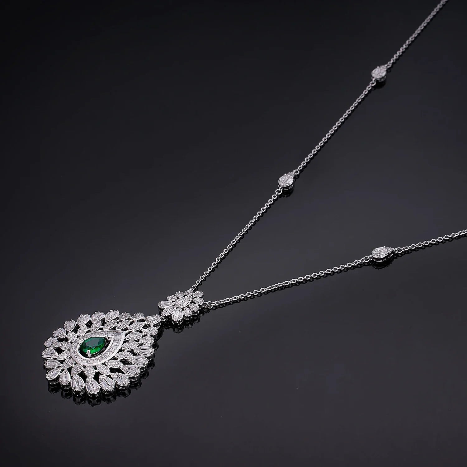 Elegant Women Wedding Jewellery African CZ Crystal Leaf Drop Bridal Necklace Bracelet and Earrings Jewelry Sets