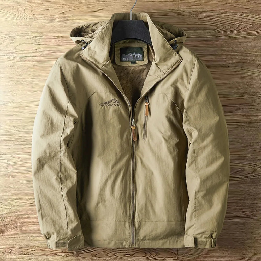 Men's Spring and Autumn Thin Section Punching Jacket Outdoor Jackets Men With Hat Clambing Streetwear Fashion