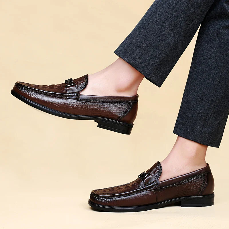 High Quality Round Toe Breathable Loafers Fashionable Brand Men's Comfortable Crocodile Patterned Casual Cowhide and Bean Shoes