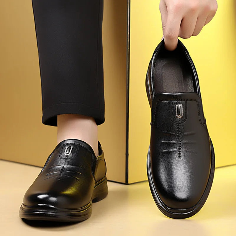 Spring Autumn New Designer Loafers for Men Solid Color Fashion Business Casual Shoes Male Soft Sole British Leather Shoes Man