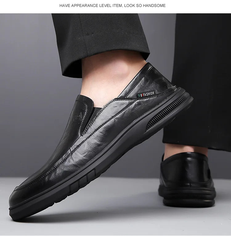 2026 Spring Business Casual Shoes for Men Solid Color New Designer Half Slippers Shoes Male Fashion Soft Sole Leather Shoe Man
