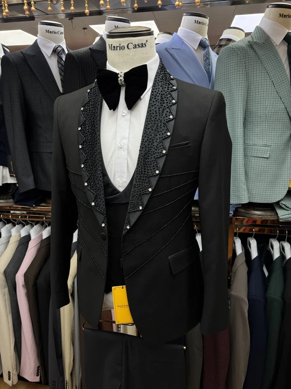 Charming Black Beaded Luxurious Men's Suit Customized Celebrity Popular Groom Wear Decent Jacket Vest Pants Date Set Hot Sale
