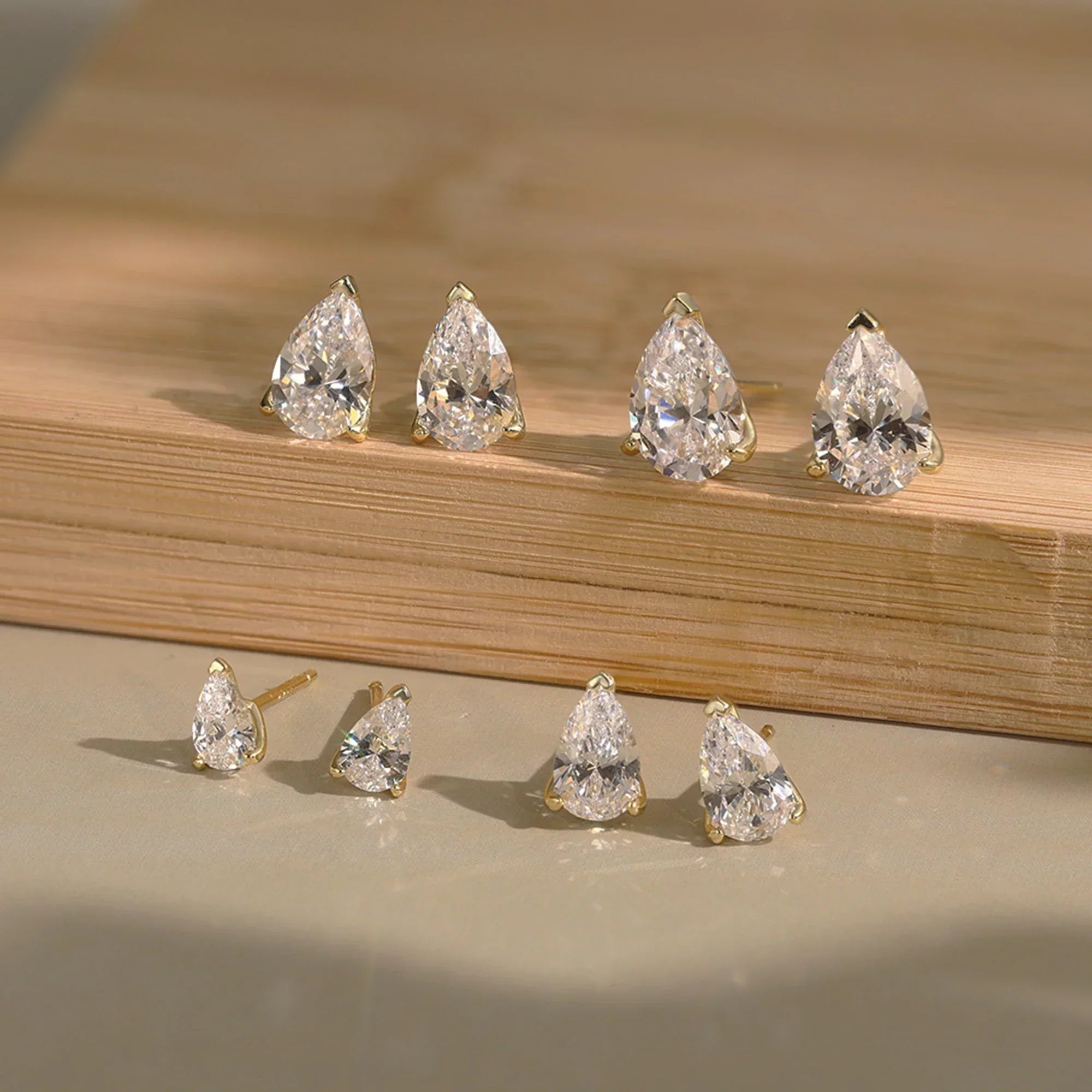 ORSA JEWELS 925 Sterling Silver Stud Earrings with Water Drop Cut Zirconia Stone, Elegant and Timeless Jewelry for Women LZE02