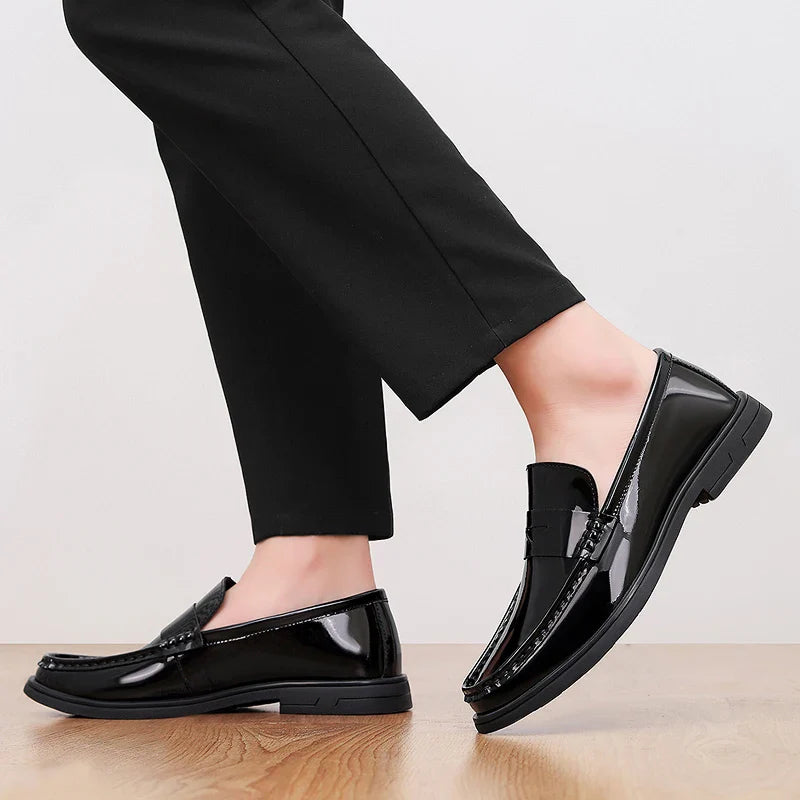 Elegant Travel Mens Loafers Fashion Casual Shoes High Quality Business Shoes Classic Man Moccasins Driving Shoes Slip on Flats