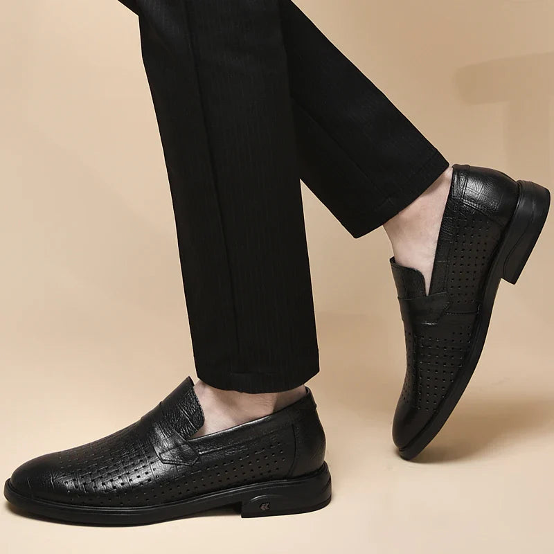 Italian Mens Casual Leather Outdoor Shoes Breathable Casual Hollow Out Men's Soft Bottom Shoes Comfy Flat Designer Walking Shoes