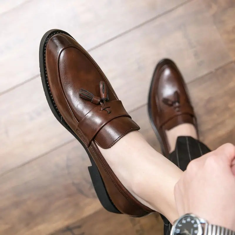 With Tassels Loafers Office Leather Shoes for Men Platform Thick Sole Pointed Toe Man Casual Shoe High Quality Fashion Elegant