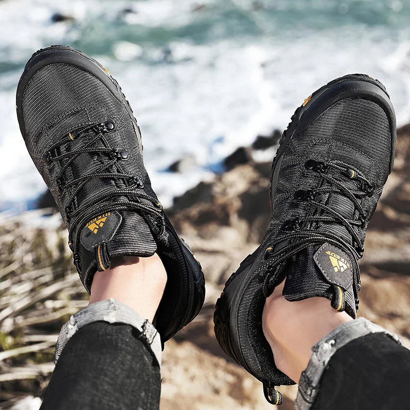 Non-slip Men Hiking Shoes Breathable Outdoor Wear Resistant Splashproof Climbing Men Sneaker Tourism Mountain Shoes