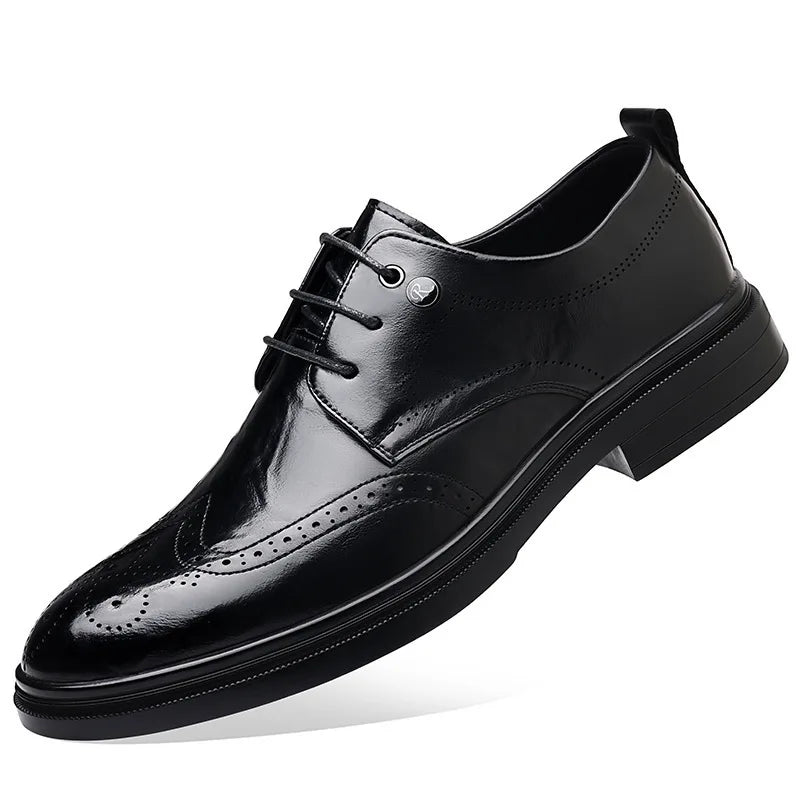 2026 Spring Autumn New Brogue Shoes for Men Solid Color Leather Dress Shoes Male Fashion Business Casual Wedding Shoe Man