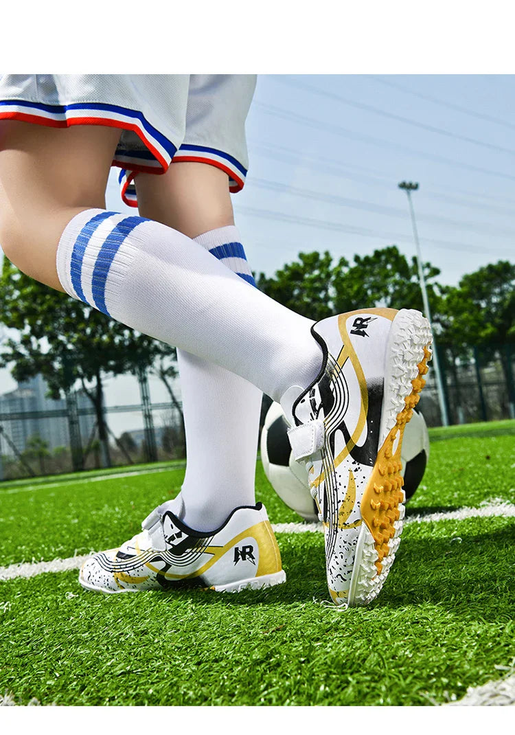 New Men Kids Professional Soccer Shoes Grass Boys Ultralight Football Boots Match Training Shoes Cleats Non-Slip Drop Shipping
