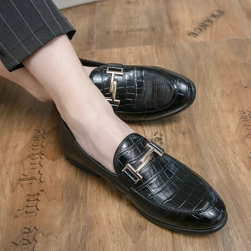 2024 High Quality Casual Leather 38~48 Designer Mens Dress Wedding Black Fashion Office Business Loafers Formal Shoes for Men