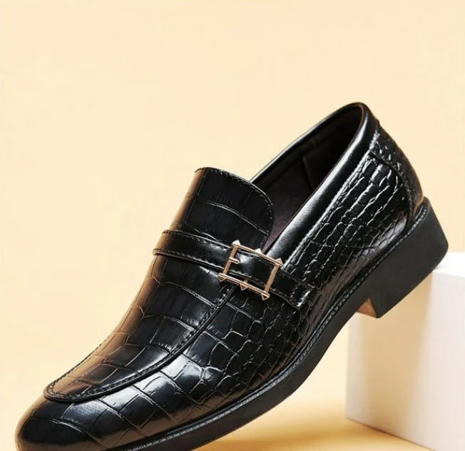 Dark Brown Pointed Toe Social Shoe for Men New Low Price Leather Casual Gentleman Luxury Designer Elegant Office Dress Shoes Man