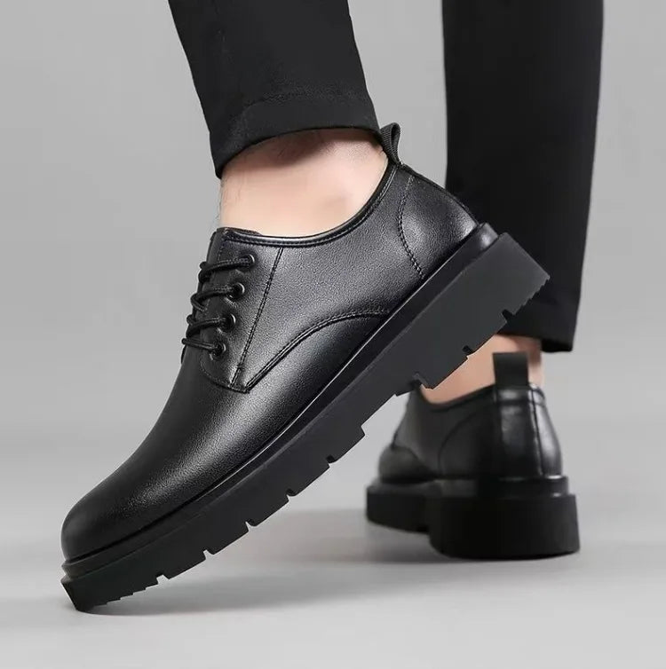 2026 Men's Leather Shoes Breathable Perforated Odor Free Business British Style Office Soft Sole Wear Resistant Casual Footwear