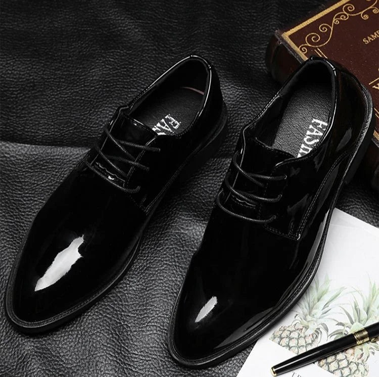 Autumn Winter Bright Upper Business Patent Leather Dress Shoes Man 2025 Trend Elegant Social Shoe for Men and Classic Party 39