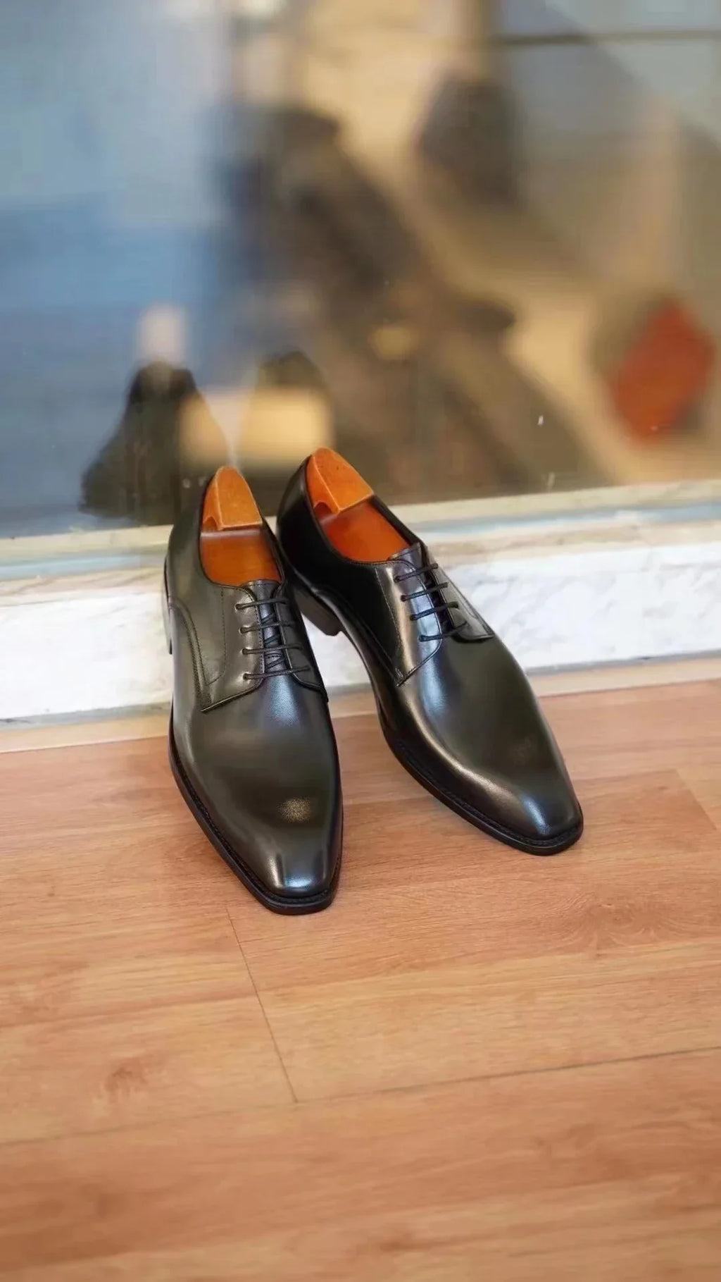 Italian Flat Mens Dress Shoes Luxury Genuine Leather Brand Handmade Quality Square Toe Laces Up New Business Party Social Shoes