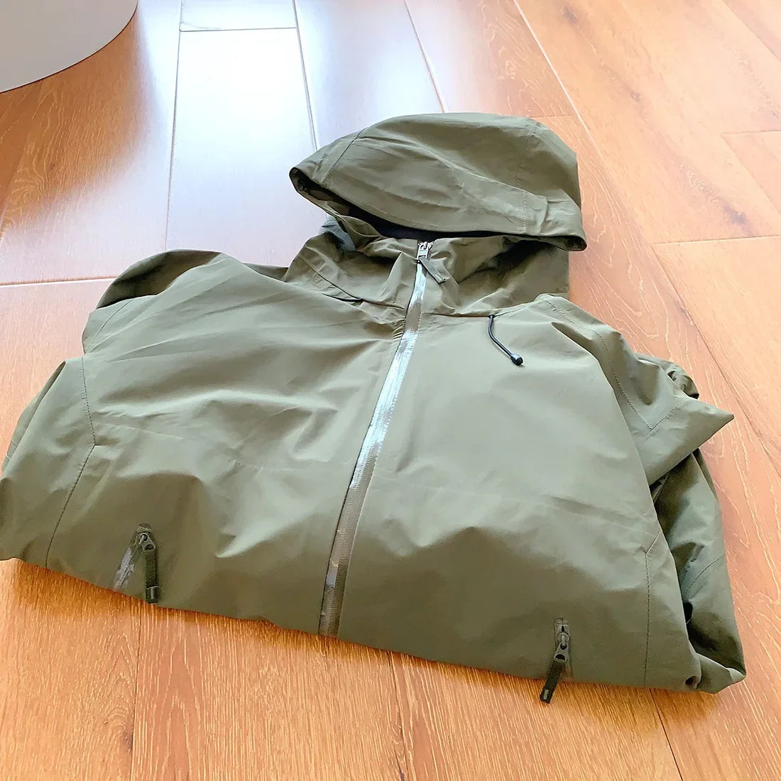2026 New Storm Jacket Lovers Outdoor Sports Camping Mountain Skiing Trend Fashion British Wind Leisure Waterproof Storm Jacket