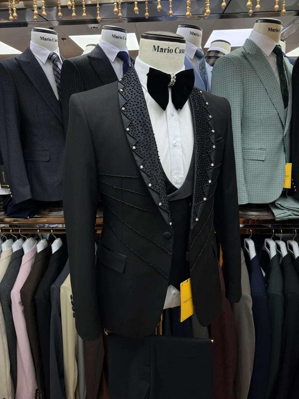 Charming Black Beaded Luxurious Men's Suit Customized Celebrity Popular Groom Wear Decent Jacket Vest Pants Date Set Hot Sale