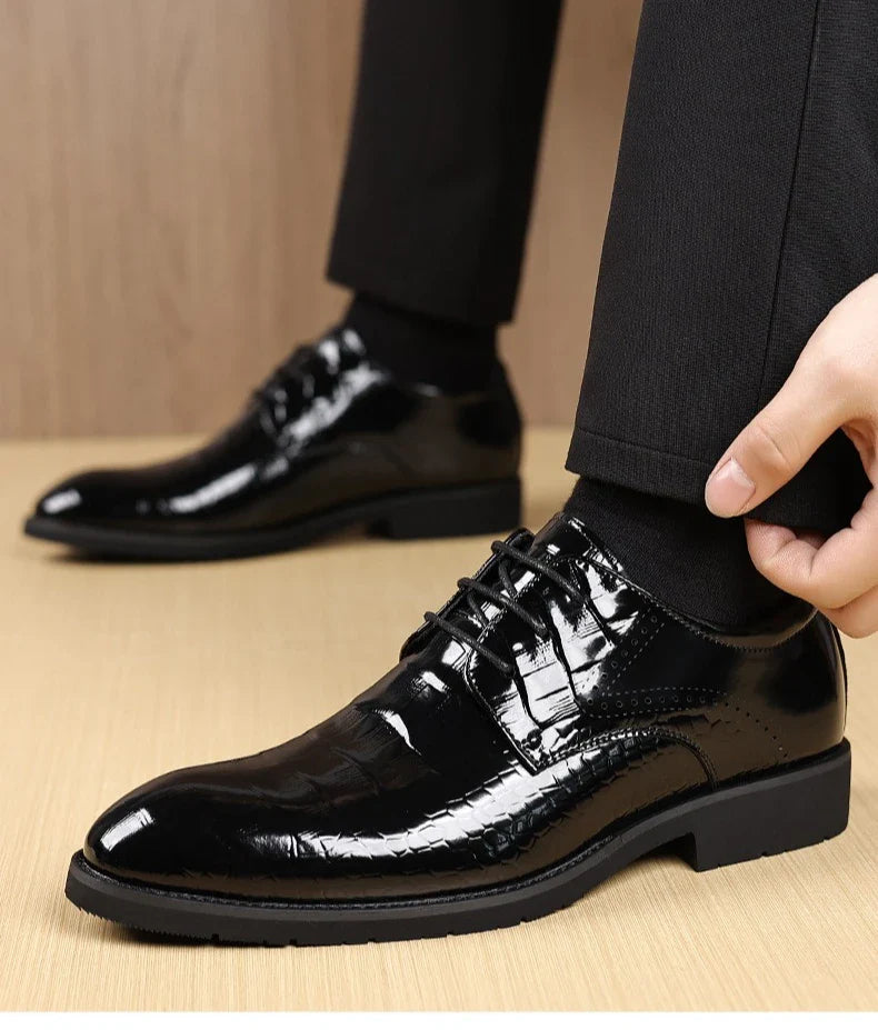 New Designer Autumn Collection British-style Men's Dress Shoes Fashion Patent Leather Commuter Shoes Male Black Casual Shoe Man