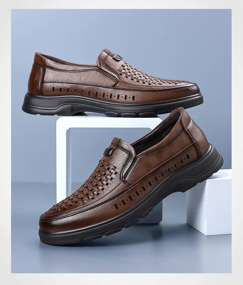 Summer New Designer Hallow Leather Shoes Man Breathable Soft Sole Business Casual Shoes Male Fashion Loafers Shoes for Man