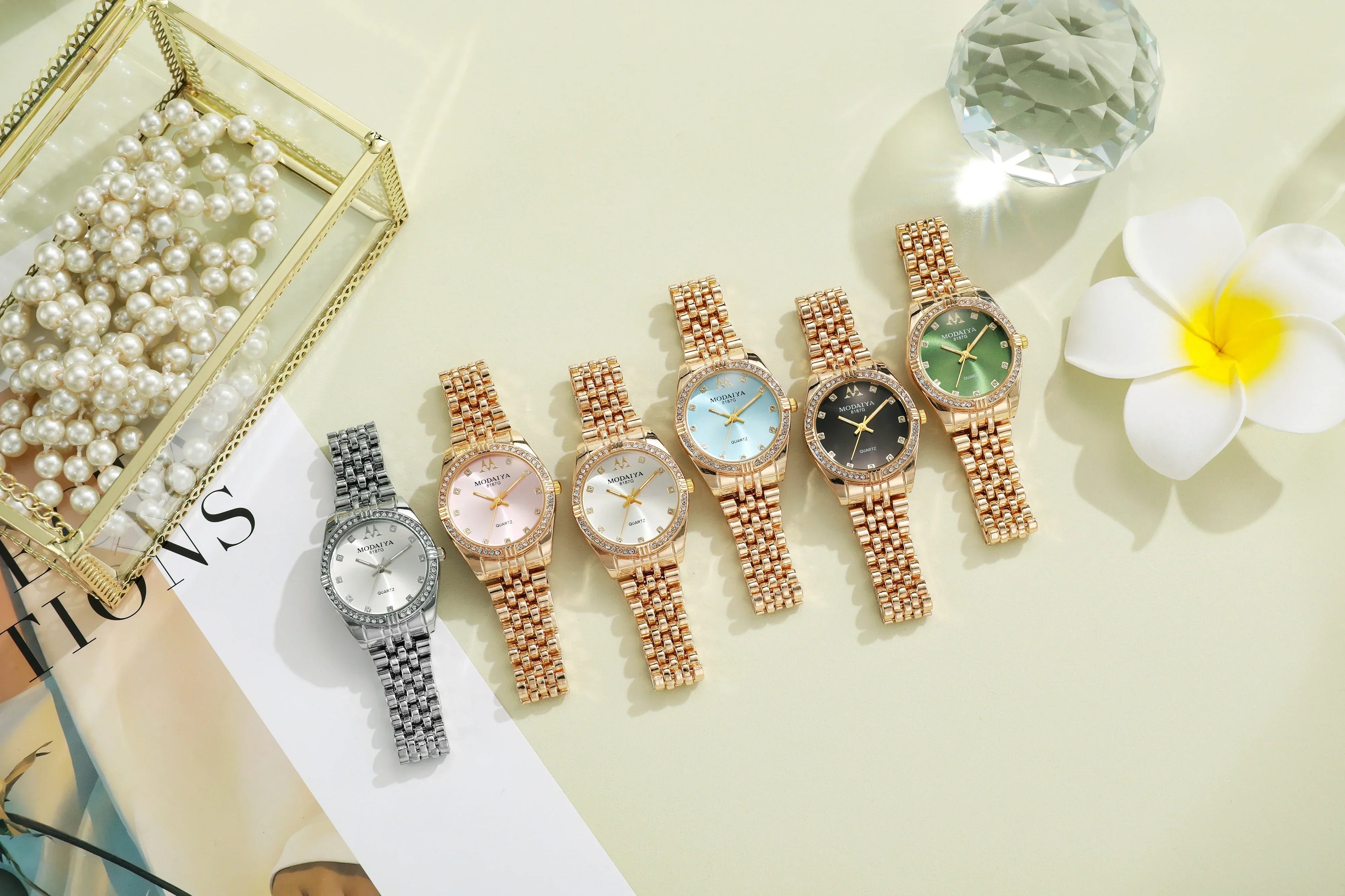 Women Watches Luxurious Quartz Sparkling Rhinestone Dial Dress Wristwatches for Ladies Relogio Feminino