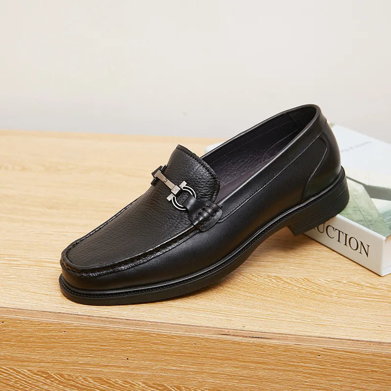 New Loafers for Men Genuine Leather Men's Shoes Elegant Gentleman Handmade Shoes Simple Metal horse buckle