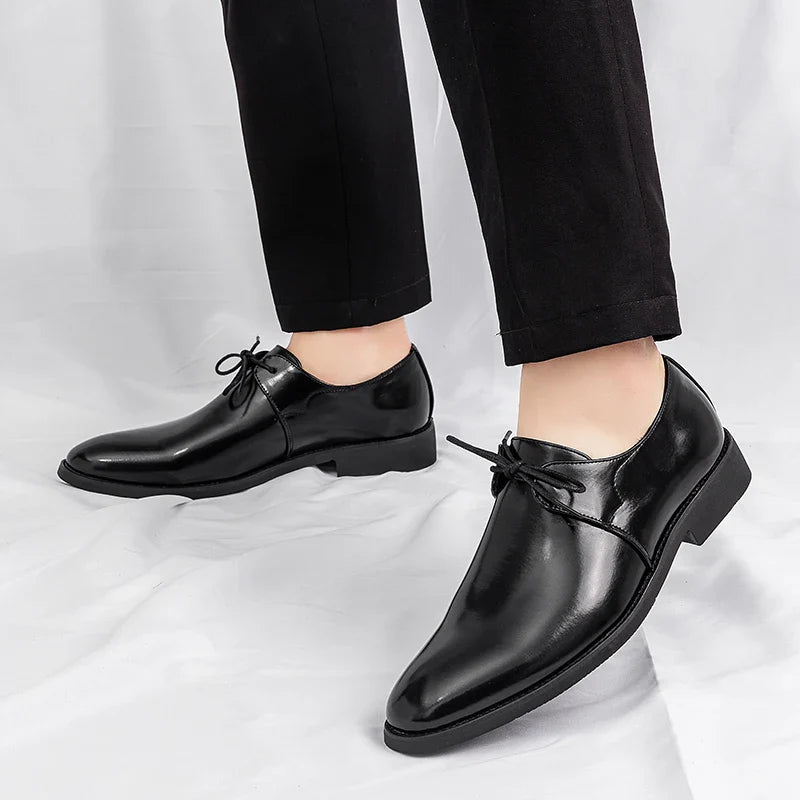 New Men's Solid-Color Belt Casual Shoe Are Comfortable And Classic Business Office Fair Dress Shoe Are Fashionable Wedding Shoes