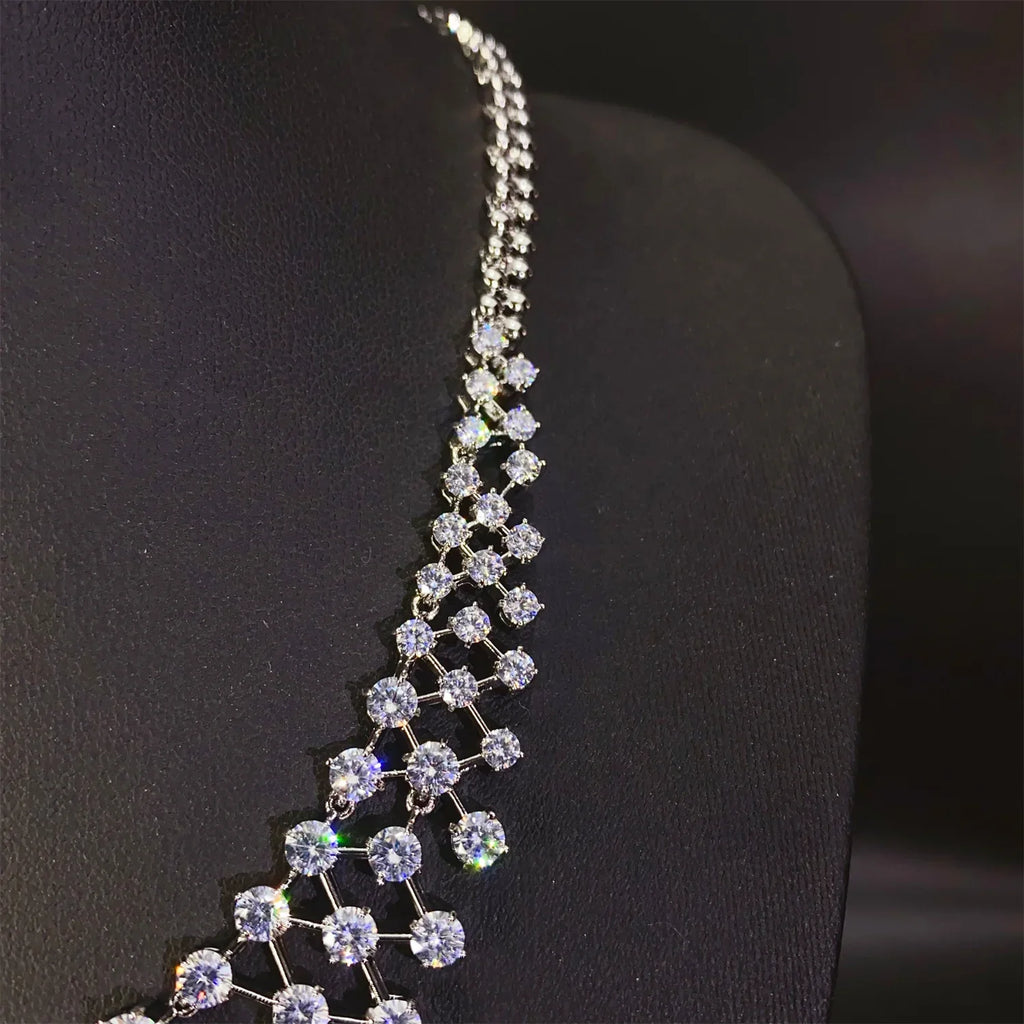 Jewelry Set with Round-Cut Necklace and Dangle Earrings Elegant Sparkling Bridal Accessories for Banquets Wedding