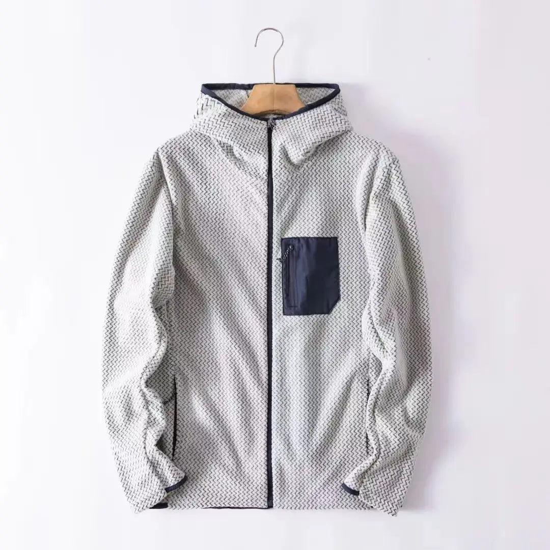 Wave Pattern Fleece Lined Hooded Zip-up Jacket/Sweatshirt: Warm & Outdoor-Ready  Ideal for Couples Hooded Sweatshirt