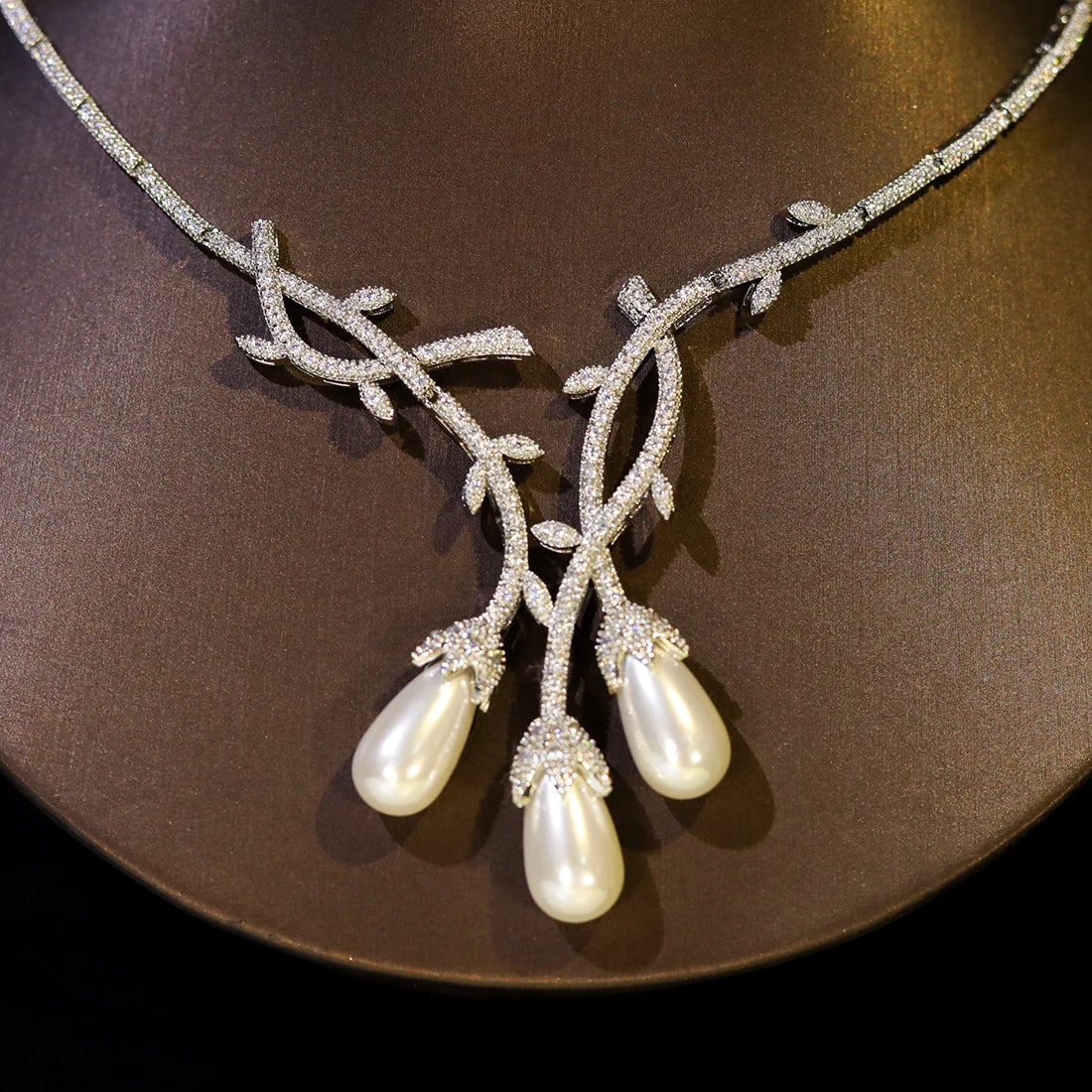 New Unique Pearl Flower Design Necklace Sets for Women Accessories Luxury Dubai Bridal Wedding Jewelry X0576