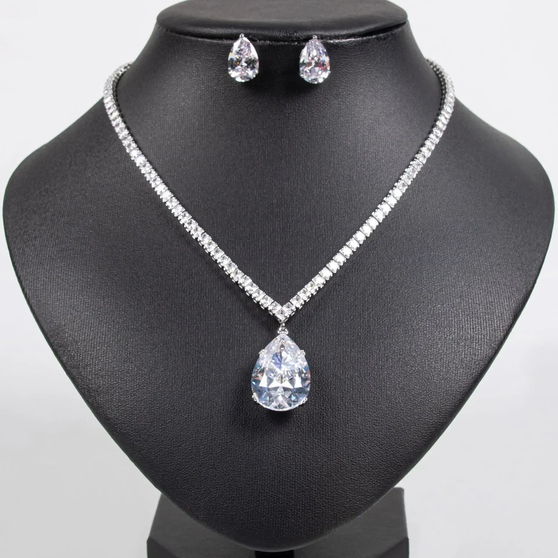 Pop Hot Stereo Jewelry Oil Painting Necklace Earrings Premium Multi-Color 2-Piece Wedding Travel Women's Holiday Gift M-1000