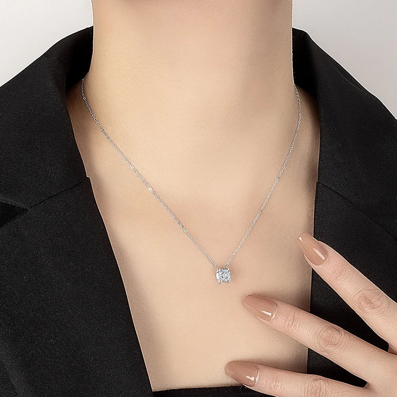 0.5-2CT Moissanite Necklace for Women S925 Pure Silver Classic Bull Head Laboratory Diamond Pendant Luxury Jewelry