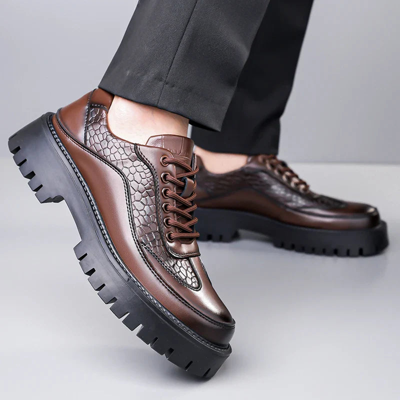 Retro Brown Men's Banquet Leather Shoes Thick Soled Wear-resistant Work Shoes2025 Classic Brand Men's Business Dress Shoes