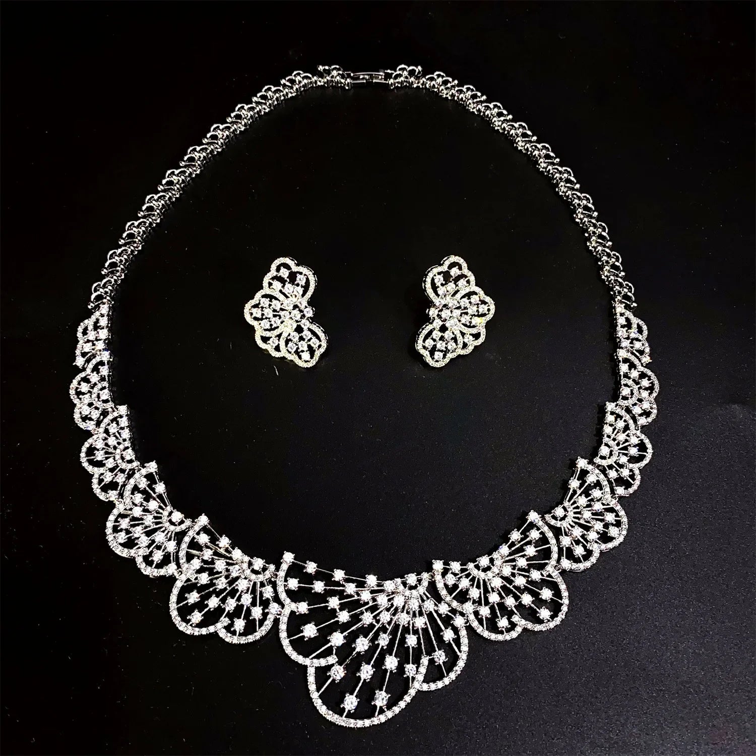 Famous Brand Super Luxury Fan-shaped Design Women Wedding Naija Bridal Cubic Zirconia Necklace Dubai Dress Jewelry Set