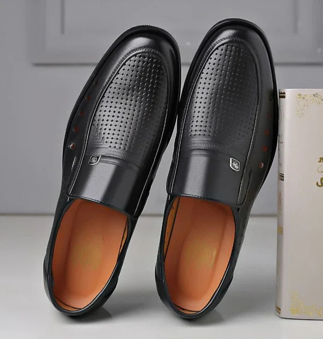 Hollow Breathable in Summer Round Toe Dress Shoes Man Soft Leather Casual Footwear 2025 Style Gentleman New Social Shoe for Men